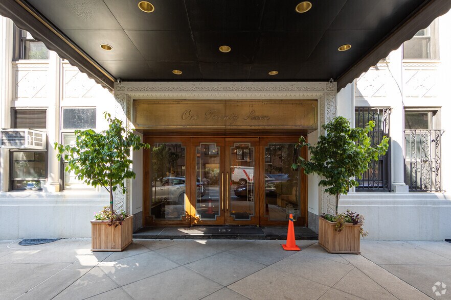 More Photos Of 127 W 79th St, New York Apartments For Lease
