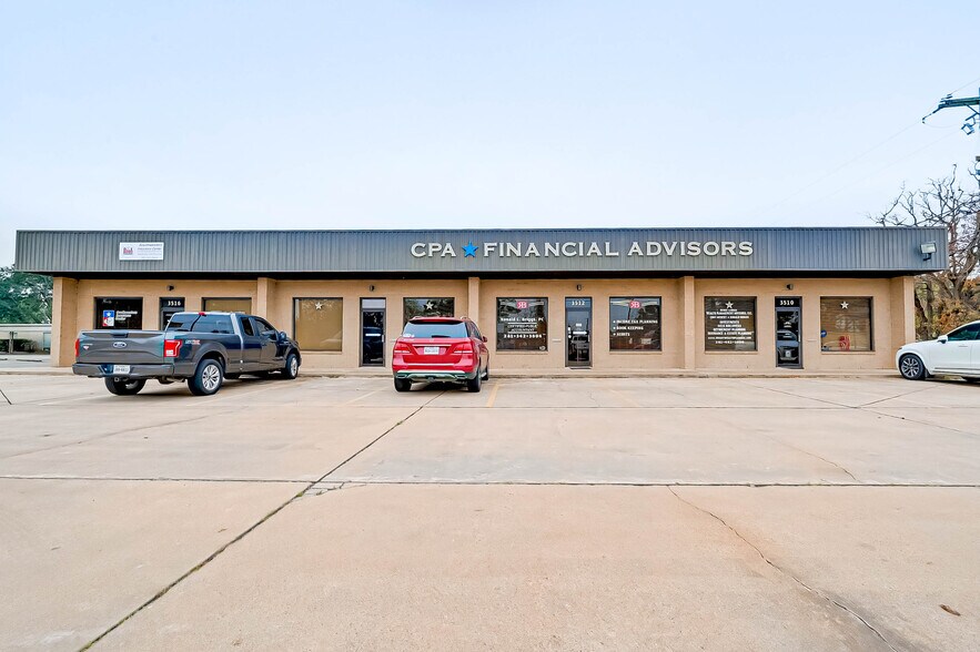 More Photos Of 3512 Avenue I, Rosenberg Office For Lease