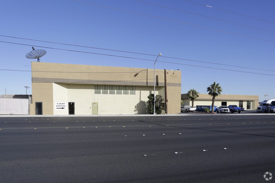 More Photos Of 3990 W Russell Rd, Las Vegas Warehouse For Lease