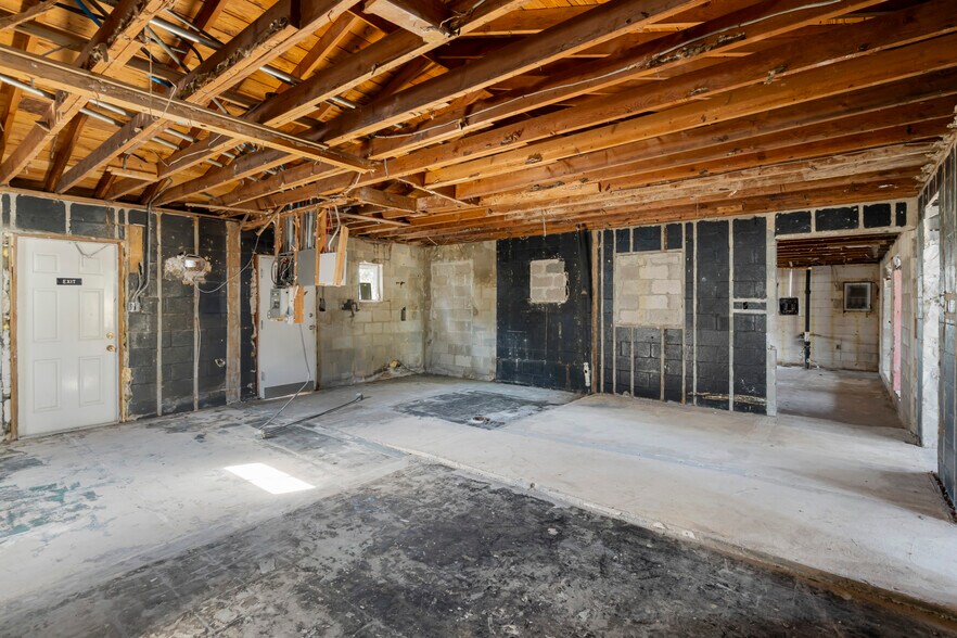 More Photos Of 1324 Highway A1A, Satellite Beach Freestanding For Sale