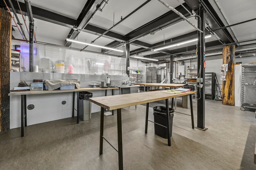 More Photos Of 198 Main St, Great Barrington Freestanding For Sale