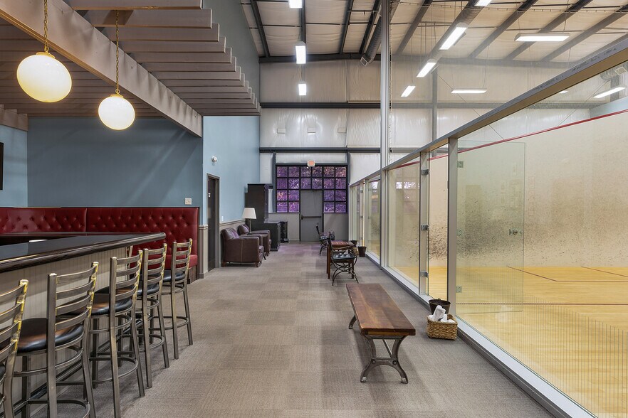 More Photos Of 2145 Chestnut St, Chattanooga Specialty For Lease