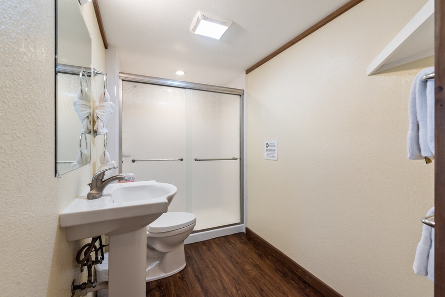 More Photos Of 630 Banyan Beach Dr, Port Aransas Hotel For Sale