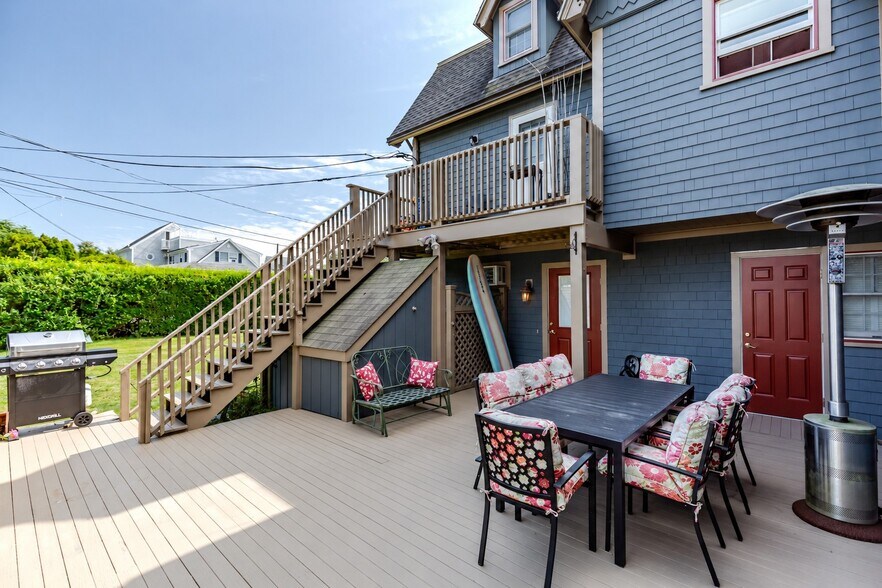 More Photos Of 80 Briarwood Ave, Middletown Apartments For Sale