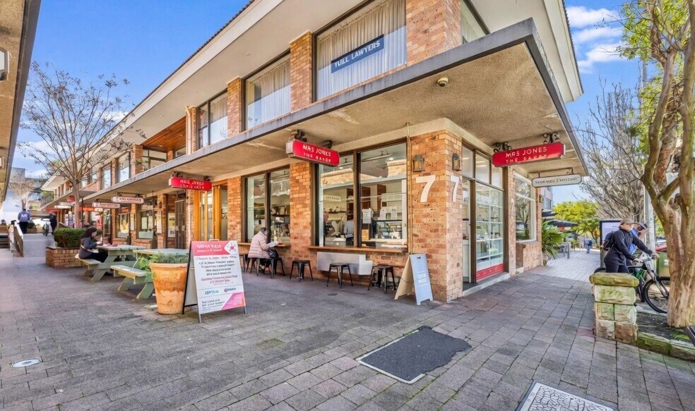 Primary Photo Of 7 Bungan St, Mona Vale Storefront For Lease
