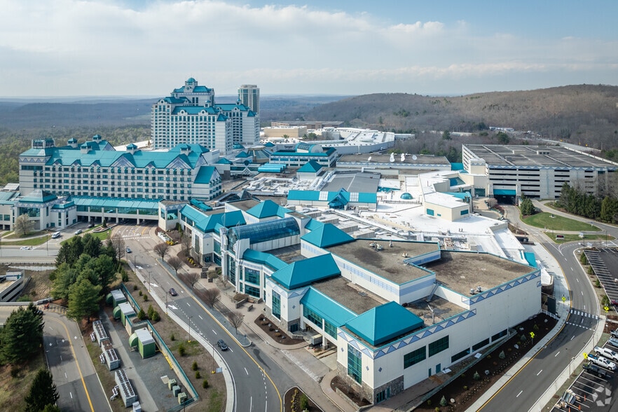 Primary Photo Of 455 Trolley Line Blvd, Mashantucket General Retail For Lease