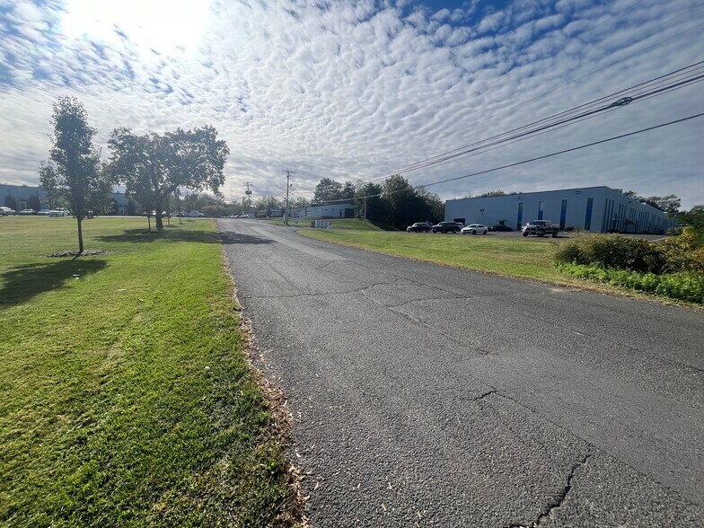 More Photos Of 291 Route 22, White House Station Unknown For Lease