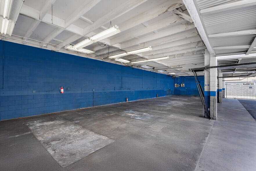More Photos Of 4155 Sepulveda Blvd, Culver City Auto Repair For Lease