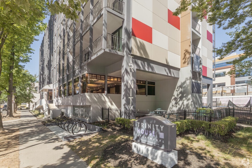 More Photos Of 2701 Capitol Ave, Sacramento Apartments For Lease