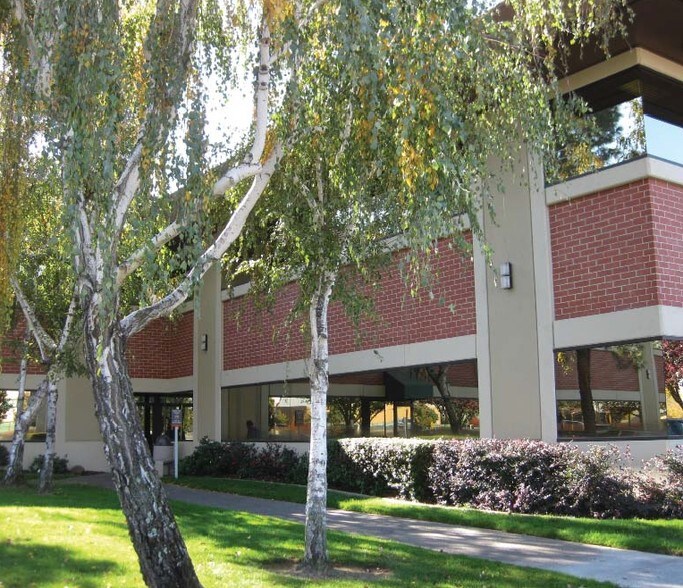 More Photos Of 7601 Hospital Dr, Sacramento Medical For Sale