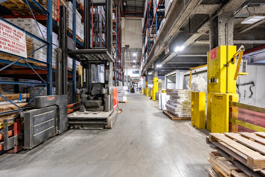 More Photos Of 2544 Borough Pl, Woodside Warehouse For Sale