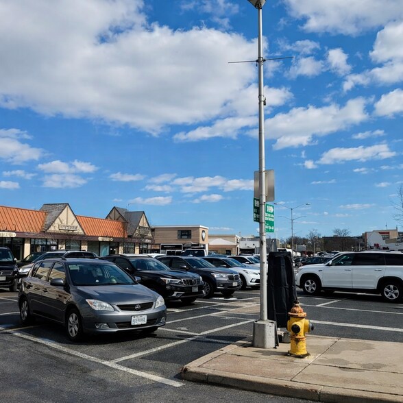 More Photos Of 270 Sunrise Hwy, Rockville Centre General Retail For Sale
