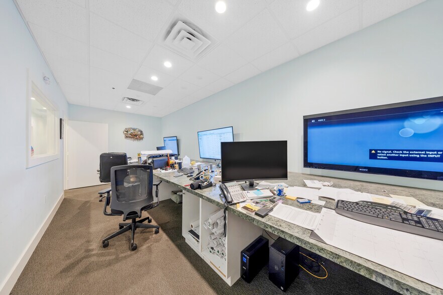 More Photos Of 12240 SW 128th Ct, Miami Warehouse For Sale