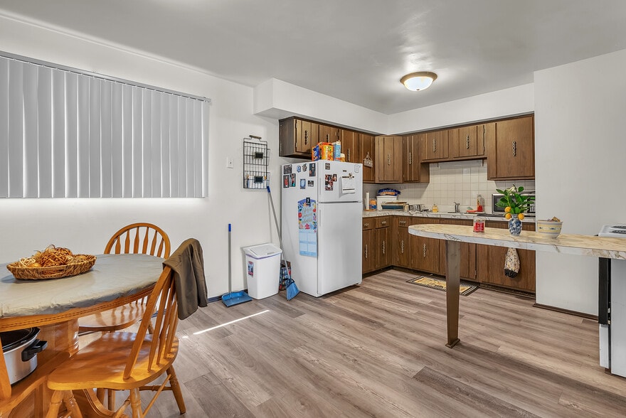 More Photos Of 9201 Kennedy Ave, Highland Apartments For Sale