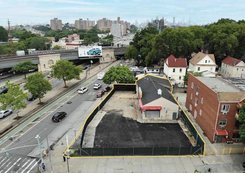 More Photos Of 6809 Queens Blvd, Woodside Land For Sale