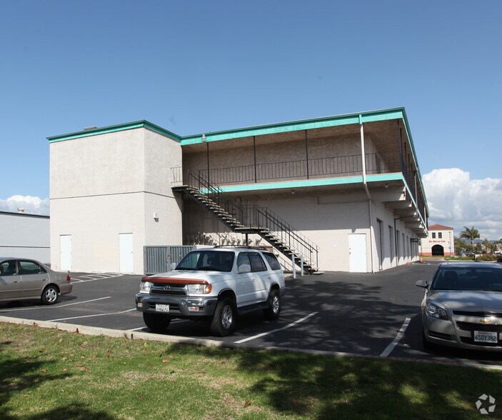 More Photos Of 575 Dawson Dr, Camarillo Service For Lease