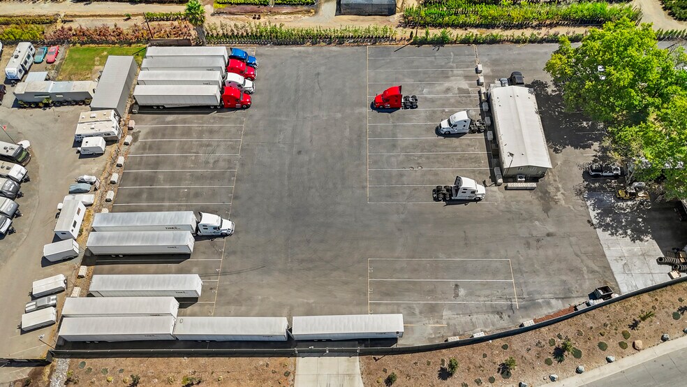 More Photos Of 8989 Elder Creek Rd, Sacramento Contractor Storage Yard For Sale