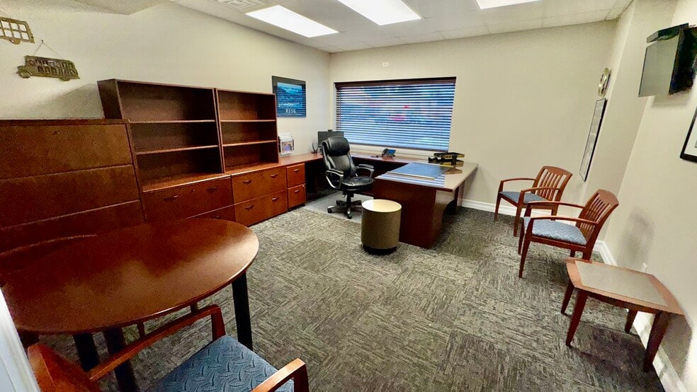 More Photos Of 8828 Main St, Buffalo Freestanding For Lease