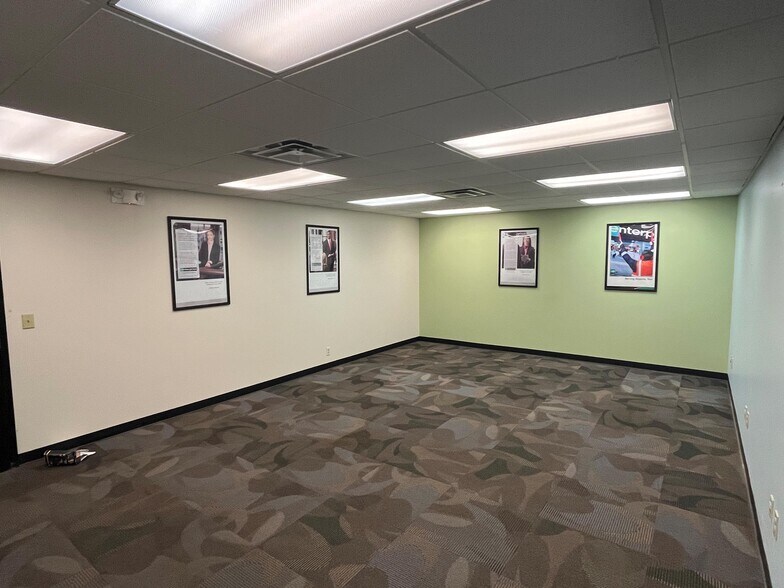 More Photos Of 1001 E Central Ave, Wichita Light Distribution For Lease