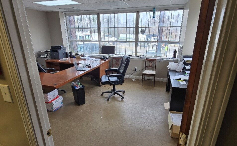 More Photos Of 1404 Angier Ave, Durham Chemical Oil Refinery For Lease