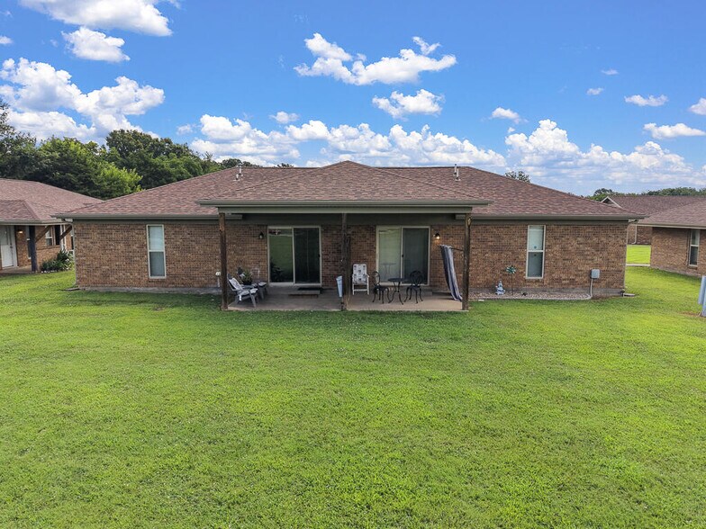 More Photos Of 19824 State Highway 112, Cassville Apartments For Sale