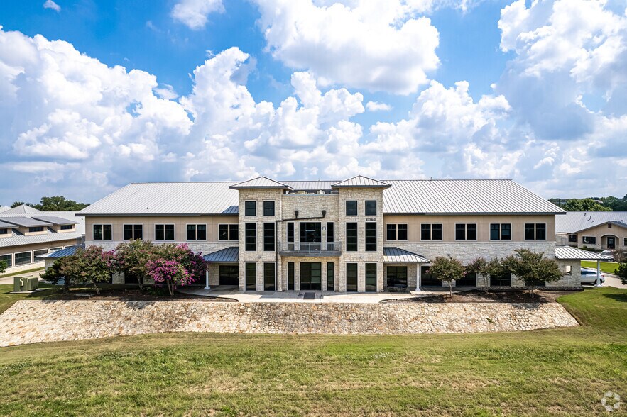 More Photos Of 5048 Tennyson Pky, Plano Office For Lease