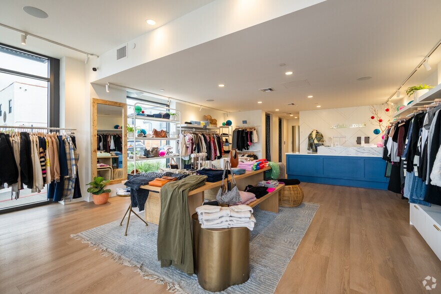 More Photos Of 330 S Cedros Ave, Solana Beach Apartments For Lease