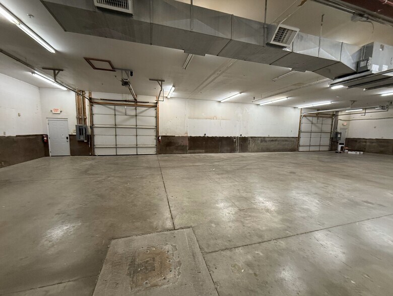 More Photos Of 1835-1855 Successful Dr, Fairborn Distribution For Lease