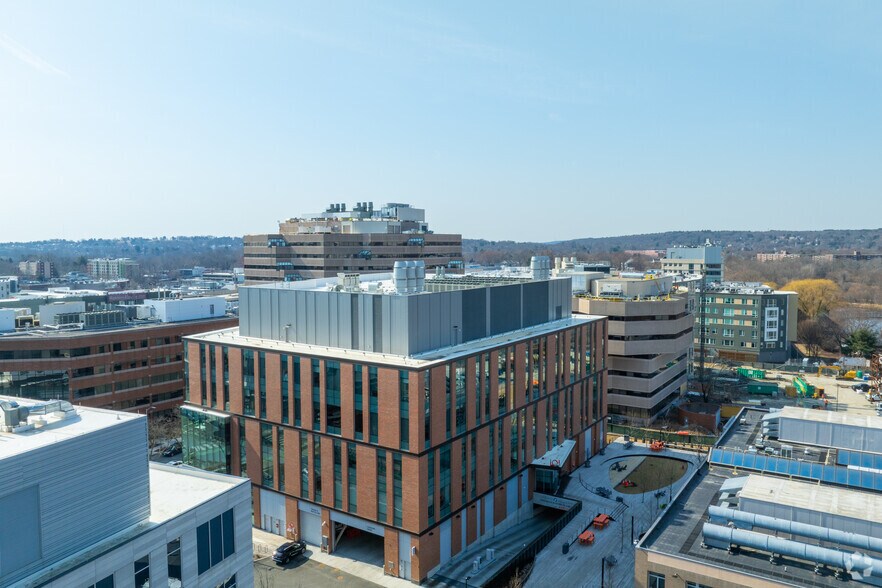 More Photos Of 101 Cambridge Park Dr, Cambridge Research And Development For Lease