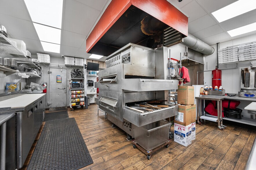 More Photos Of 3527 Washington Ave, Finleyville Freestanding For Sale