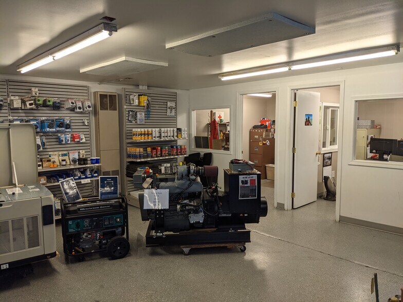 More Photos Of 2694 Roeder Ave, Bellingham Distribution For Sale