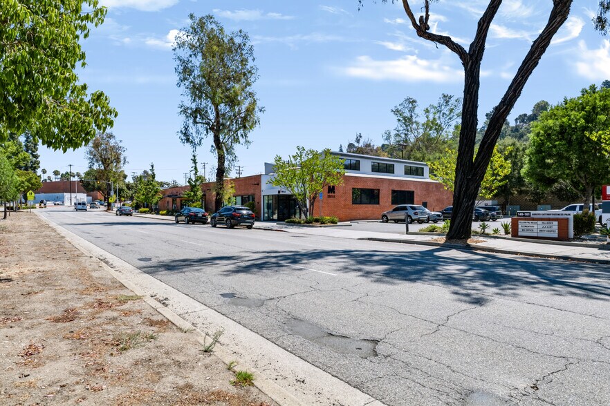 More Photos Of 161 Pasadena Ave, South Pasadena Loft Creative Space For Lease