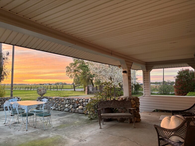 More Photos Of 3027 W Wise Rd, Lincoln Land For Sale