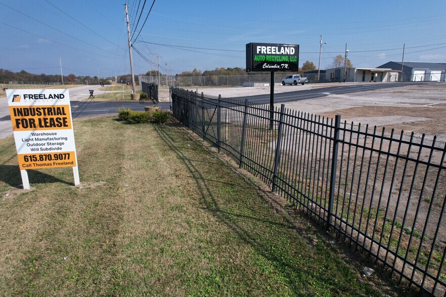 More Photos Of 1230 Industrial Park Rd, Columbia Warehouse For Lease