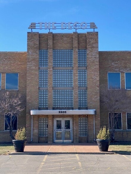More Photos Of 3300 5th St NE, Minneapolis Light Distribution For Lease