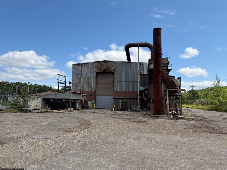 More Photos Of 555 W 25th St, Hibbing Manufacturing For Sale