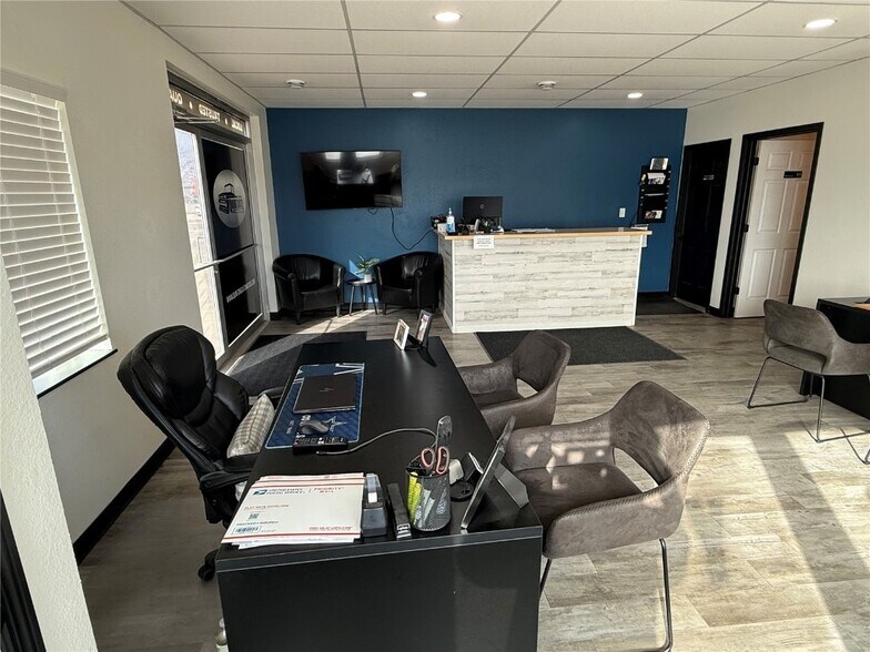 More Photos Of 2343 Jamestown Ave, Independence Auto Repair For Sale