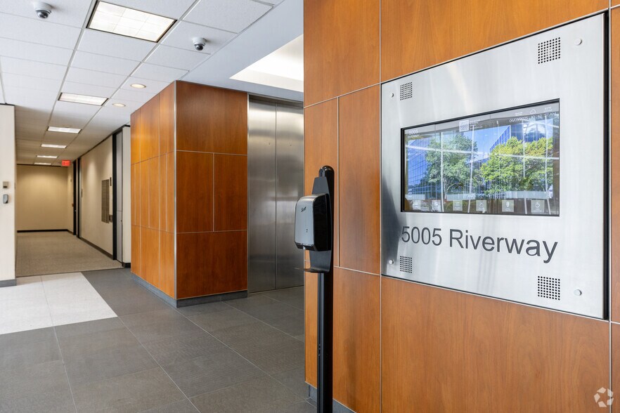 More Photos Of 5005 Riverway Dr, Houston Office For Lease