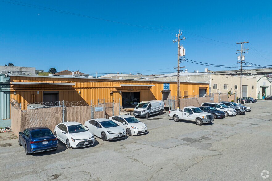 More Photos Of 2025-2035 Newcomb Ave, San Francisco Warehouse For Lease