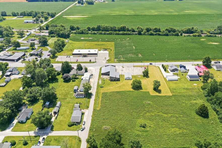 More Photos Of 7874 E State Road 28, Elwood Flex For Sale