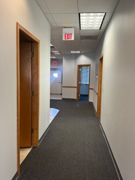 More Photos Of 1879-1887 High Grove Ln, Naperville Medical For Lease