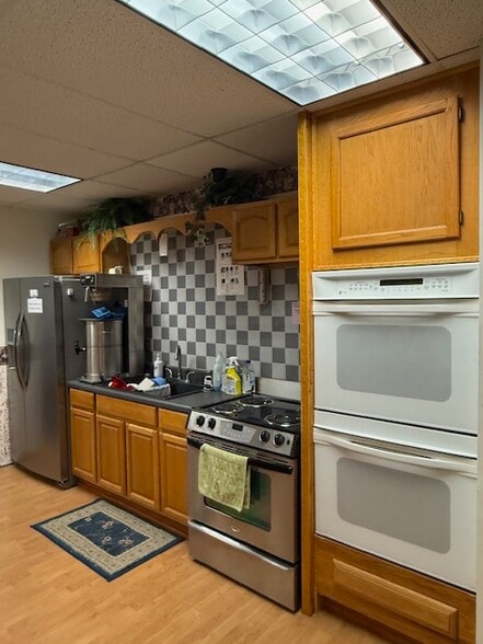 More Photos Of 1059 E Tri County Blvd, Oliver Springs Office Residential For Sale