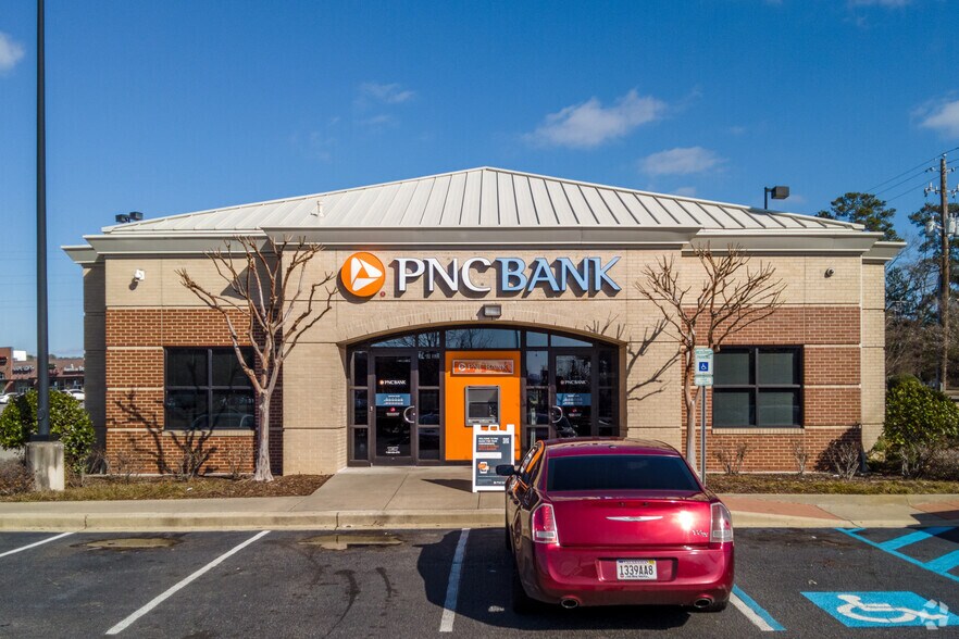 More Photos Of 1668 Montclair Rd, Irondale Freestanding For Sale