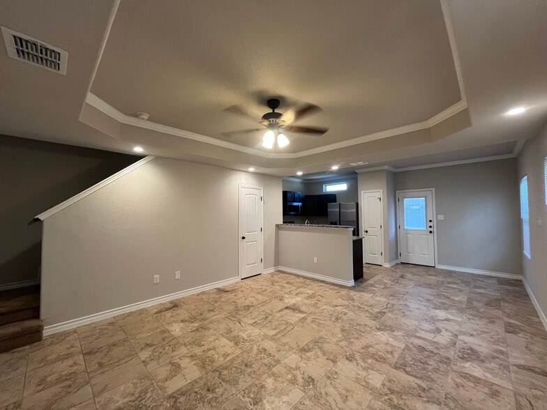 More Photos Of 6303 Luglio Ln, San Antonio Multifamily For Sale