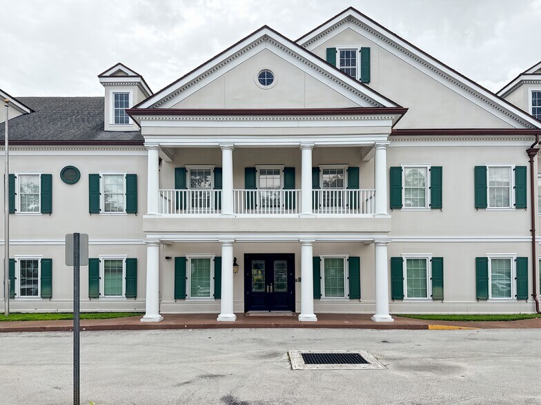 More Photos Of 235 N Westmonte Dr, Altamonte Springs Coworking Space