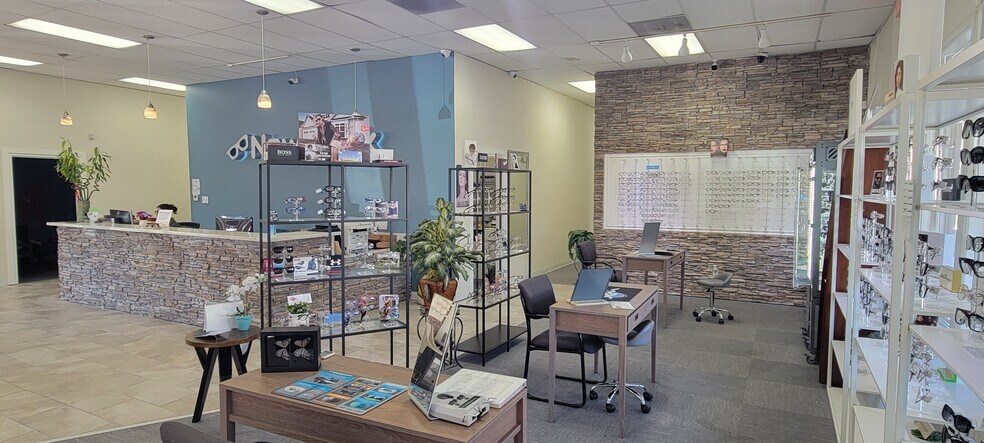 More Photos Of 640 Grand Ave, San Marcos Freestanding For Lease