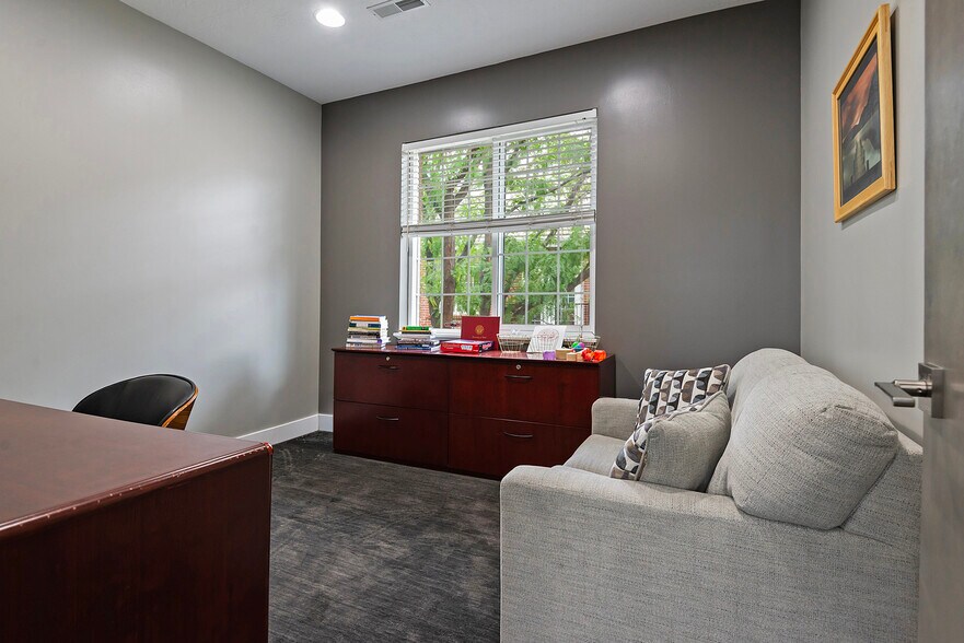 More Photos Of 6691-6715 S 1300 E, Salt Lake City Office For Sale