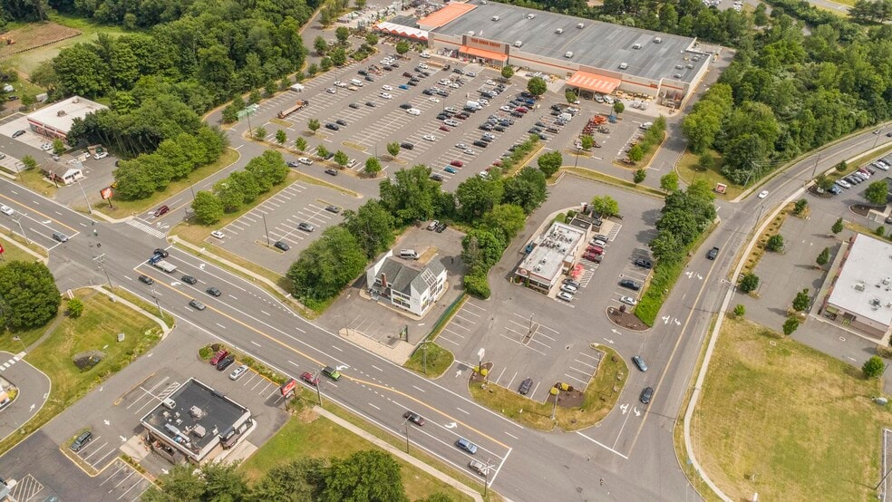 More Photos Of 1842 Meriden Waterbury Tpke, Southington Office For Sale