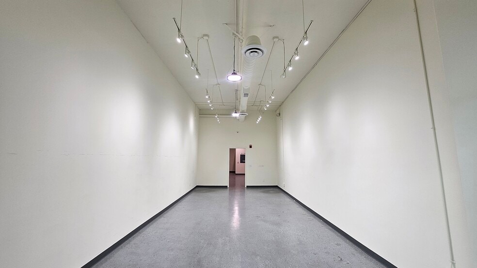 More Photos Of 1458 S San Pedro St, Los Angeles Freestanding For Sale