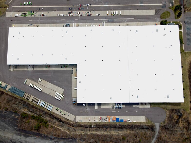 More Photos Of 1055 Hanover St, Wilkes-Barre Distribution For Lease